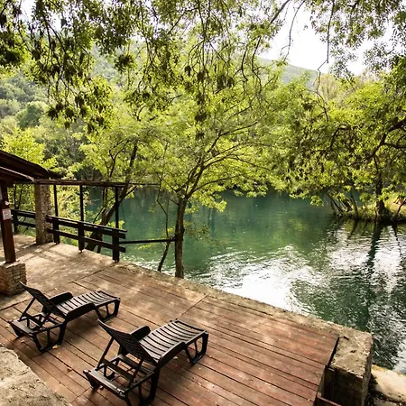 Riverside Chalet *